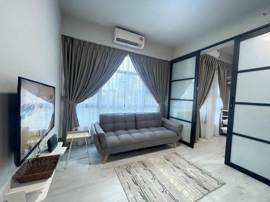 Apartament Jesselton Quay,2Br,4-5Pax,Mountain View Kota Kinabalu Zewnętrze zdjęcie