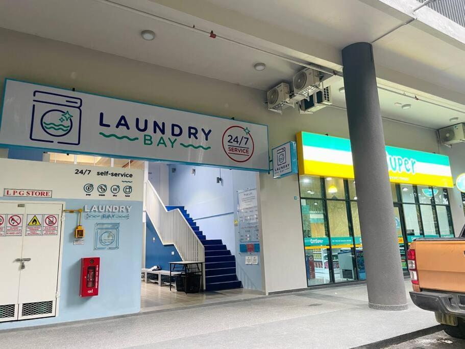 Apartament Jesselton Quay,2Br,4-5Pax,Mountain View Kota Kinabalu Zewnętrze zdjęcie